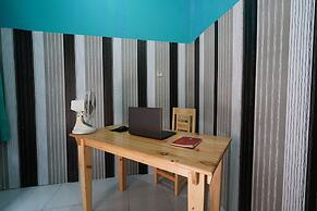 OYO 93741 Ayna Kost Syariah