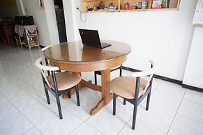 OYO 93744 Guest House Akbarrinna