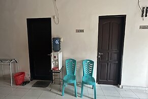 OYO 93744 Guest House Akbarrinna