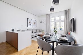 Słowackiego Elegant Apartment by Renters