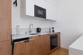Słowackiego Elegant Apartment by Renters