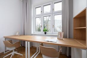 Słowackiego Elegant Apartment by Renters