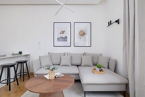 Słowackiego Elegant Apartment by Renters