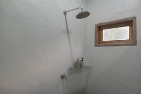 OYO 93748 Tungku Klui Hotel