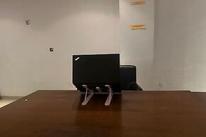 OYO 93746 The Metro Suites Apartment By Yusuf