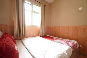 OYO 93746 The Metro Suites Apartment By Yusuf