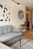 Nest Inn Mirror Apartment