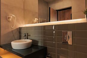 Nest Inn Mirror Apartment