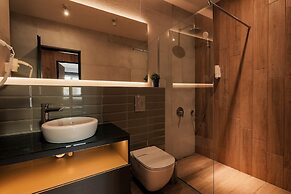 Nest Inn Mirror Apartment