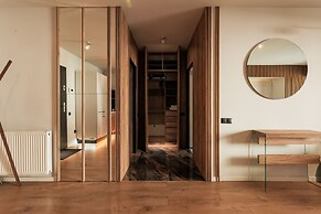 Nest Inn Mirror Apartment