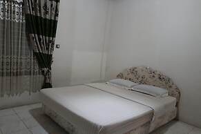 OYO 93706 Penginapan Syariah Hj. Kenan