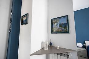 Palermonamour Art Gallery Suite