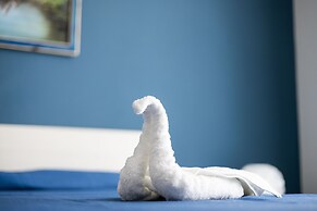 Palermonamour Art Gallery Suite