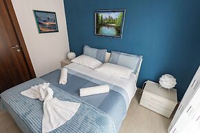 Palermonamour Art Gallery Suite