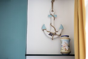 Palermonamour Art Gallery Suite