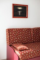 Palermonamour Art Gallery Suite