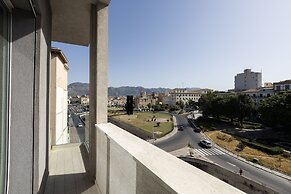 Palermonamour Art Gallery Suite