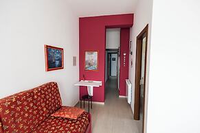 Palermonamour Art Gallery Suite