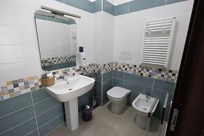 Palermonamour Art Gallery Suite