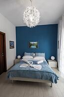 Palermonamour Art Gallery Suite