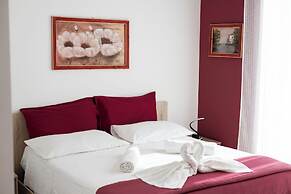 Palermonamour Art Gallery Suite