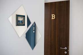 Palermonamour Art Gallery Suite