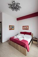 Palermonamour Art Gallery Suite