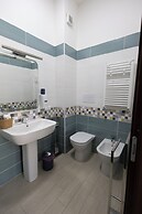 Palermonamour Art Gallery Suite