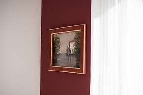 Palermonamour Art Gallery Suite