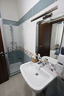 Palermonamour Art Gallery Suite