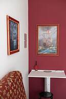 Palermonamour Art Gallery Suite