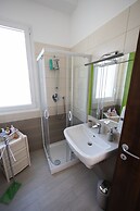 Palermonamour Art Gallery Suite