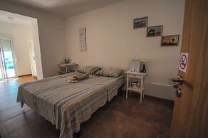 Surf Vibe Guest House