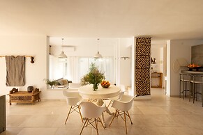 Caesarea Sea-Side Retreat by Sea N' Rent
