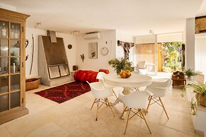 Caesarea Sea-Side Retreat by Sea N' Rent