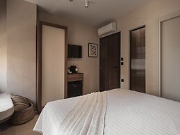 Copal Simple Staying