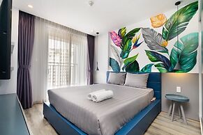 Henry Home - RiverGate Residence