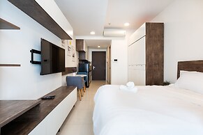 Henry Home - RiverGate Residence