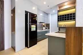 Henry Home - RiverGate Residence