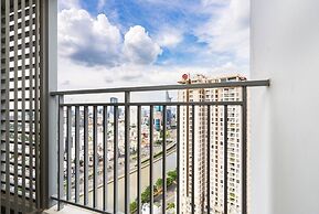 Henry Home - RiverGate Residence