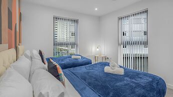 Comfyluxe 2bed 2bath,central,sleeps7,arcademachine