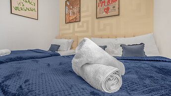 Comfyluxe 2bed 2bath,central,sleeps7,arcademachine