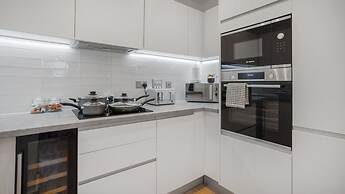 Comfyluxe 2bed 2bath,central,sleeps7,arcademachine