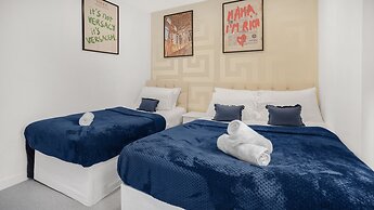 Comfyluxe 2bed 2bath,central,sleeps7,arcademachine