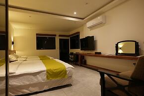 Lemuju B&B Hotel