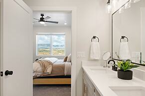 Desert Daze Hideaway 2 Bedroom Condo