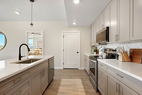 Desert Daze Hideaway 2 Bedroom Condo