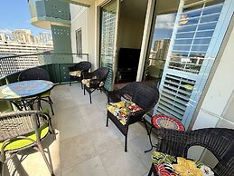Upscale Zen Waikiki Apartment 2 Bedroom Condo by RedAwning