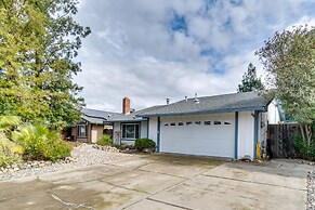 Sun-kissed Orangevale Home w/ Private Hot Tub!