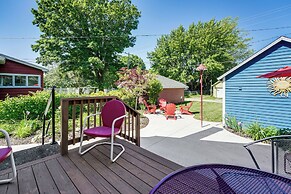 Ludington Home w/ 6 Bicycles < 1 Mi to Beach!